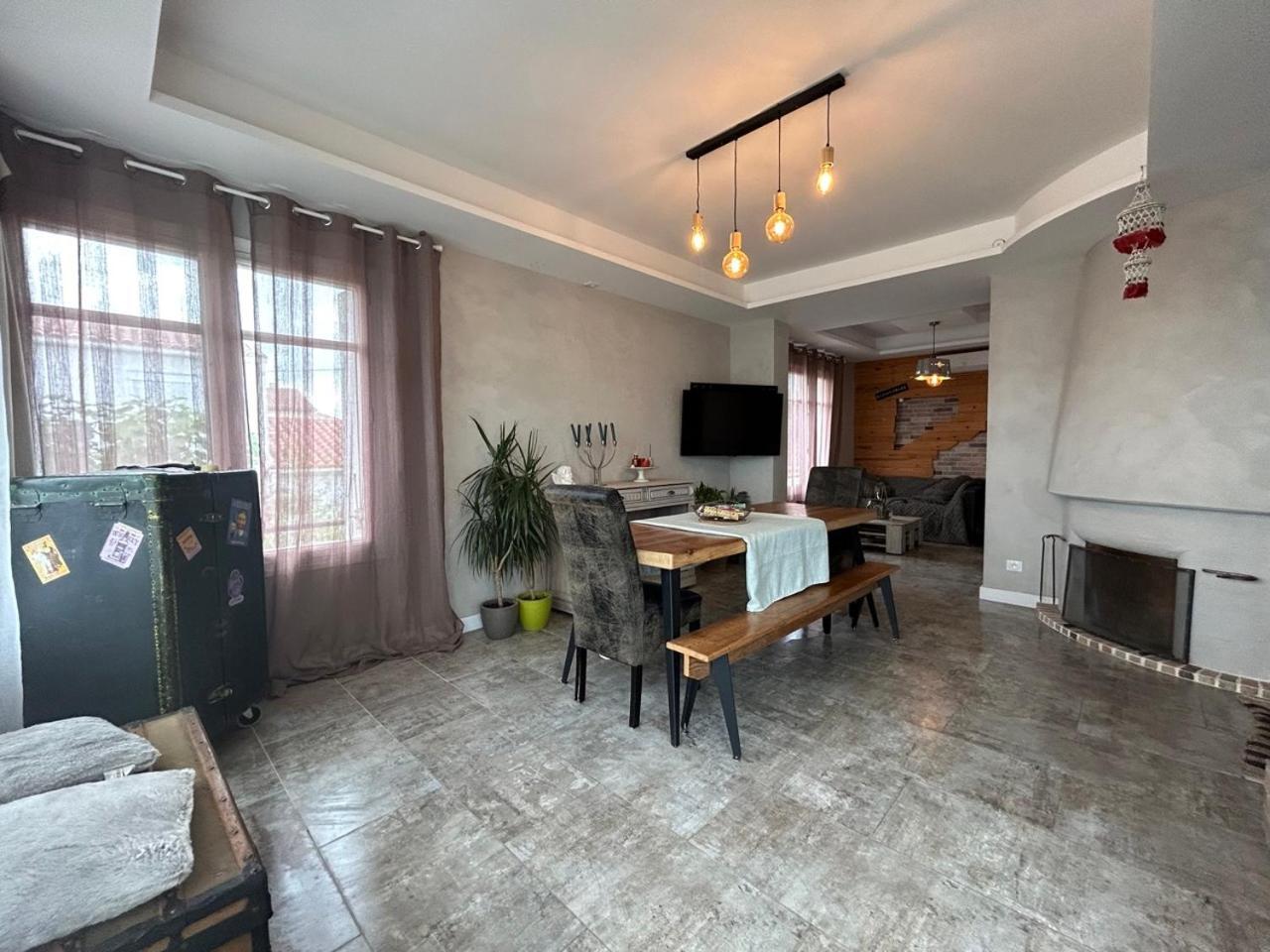 Comme A La Maison Narbonne Dış mekan fotoğraf